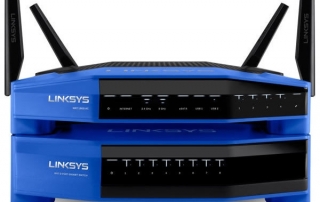 Связка Linksys WRT1900AC и SE4008 выглядит аккуратно